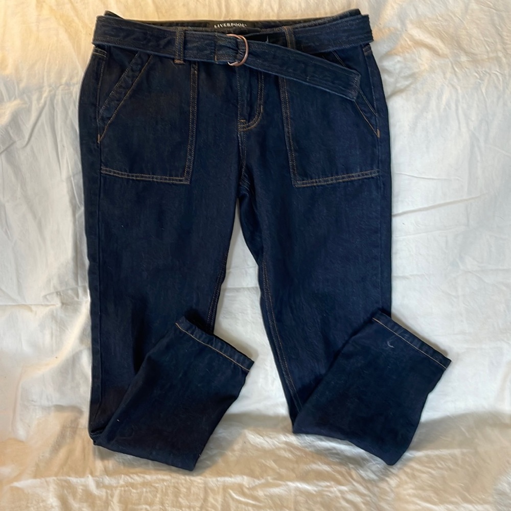 Liverpool belted straight skinny jeans in size 4/27.  #113